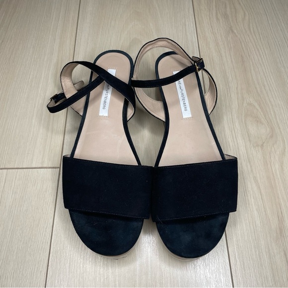 Diane Von Furstenberg Jessie Platform Sandal - Picture 2 of 7